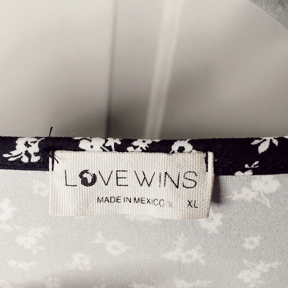Love Wins Floral Short Sleeve Tee - Picture 5 of 5